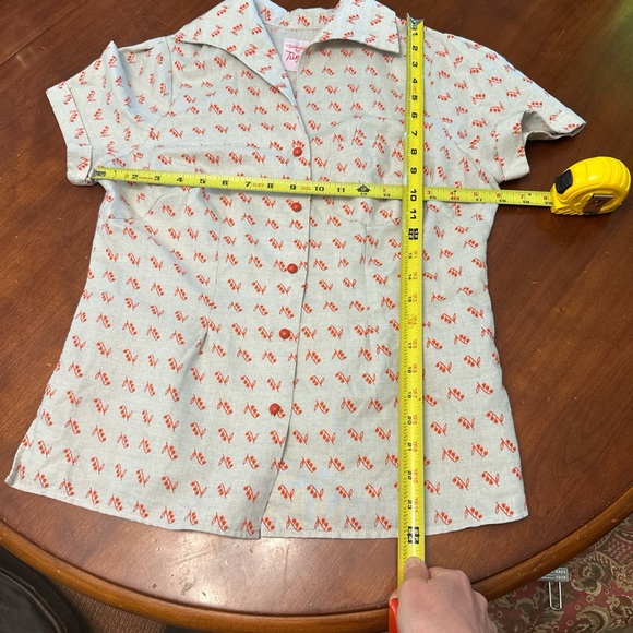 Tuesday of California Linen Blend Lily of the Valley Top Size S - Picture 7 of 8